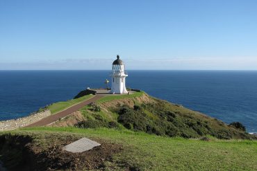 phare en haut de falaise Nouvelle Zélande