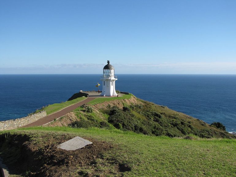 phare en haut de falaise Nouvelle Zélande